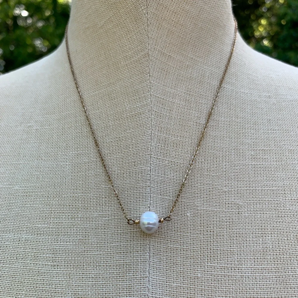 Freshwater Pearl Dainty Necklace - Picture 2 of 8